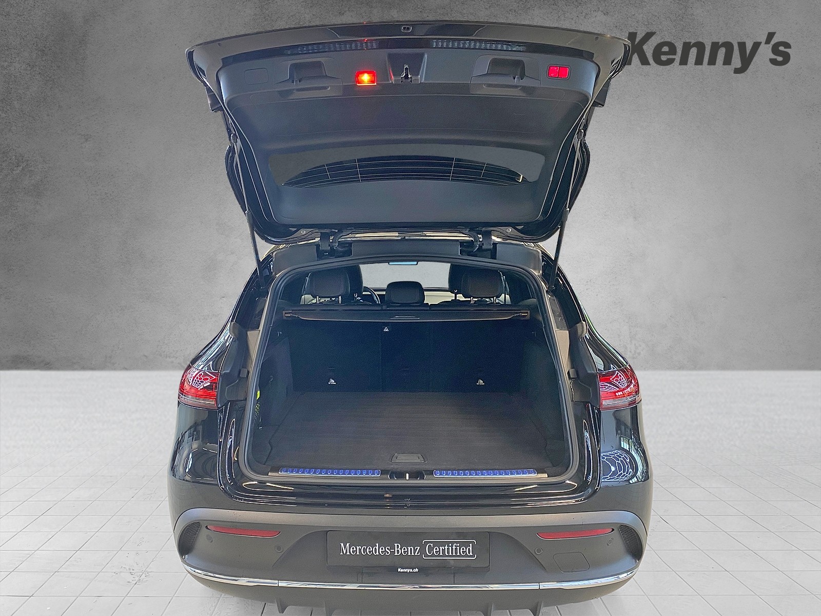 MERCEDES-BENZ EQC 400 AMG Line 4MATIC-image-4