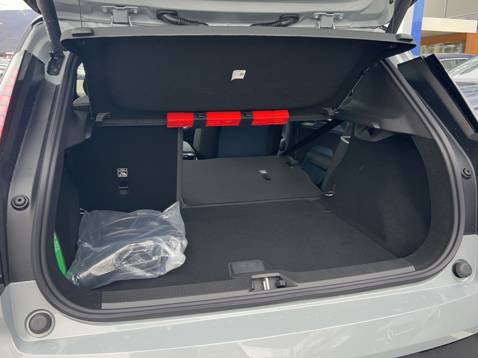 VOLVO EX30 E60 69kWh Twin Ultra-image-22
