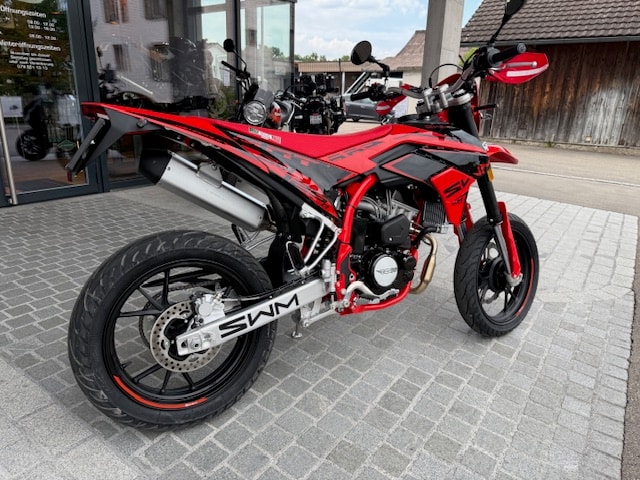 SWM SM 125 Special-image-2