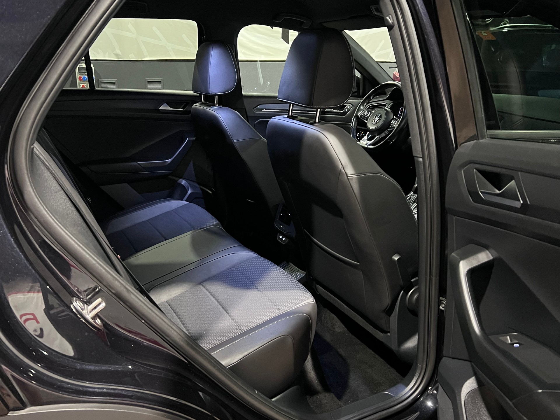 VW T-Roc 1.5 TSI EVO R-Line DSG-image-14