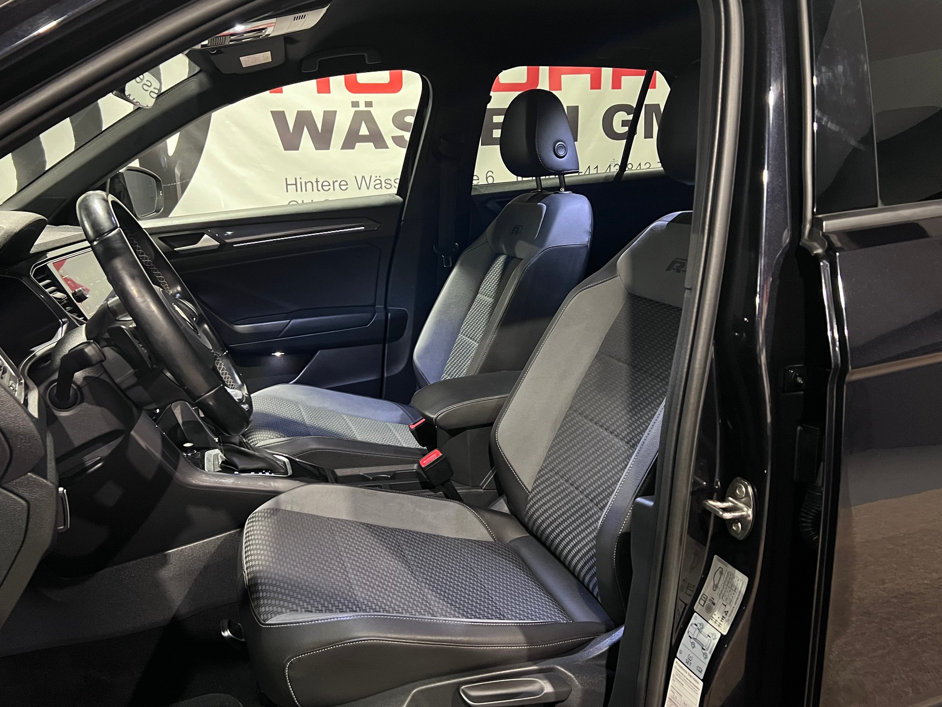 VW T-Roc 1.5 TSI EVO R-Line DSG-image-11