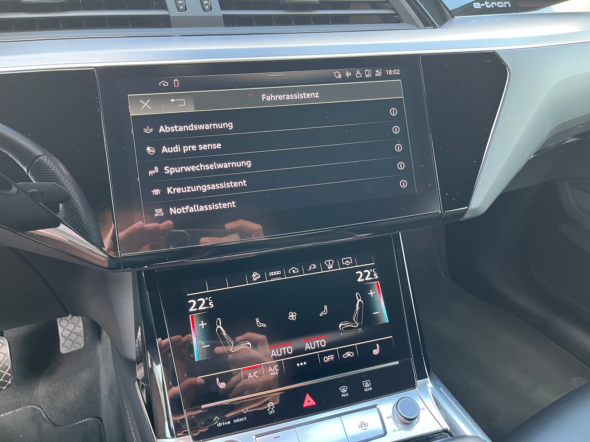 AUDI e-tron S Sportback quattro-image-14