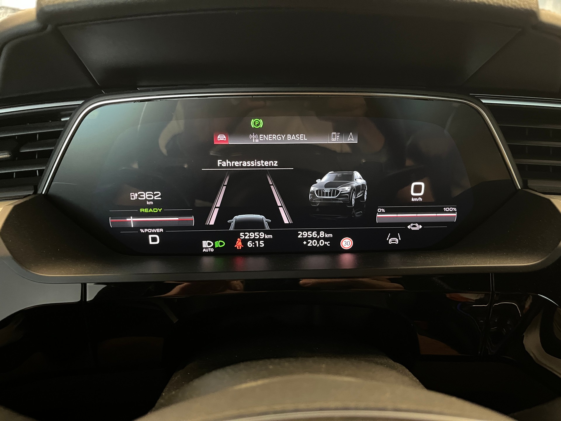 AUDI e-tron S Sportback quattro-image-14