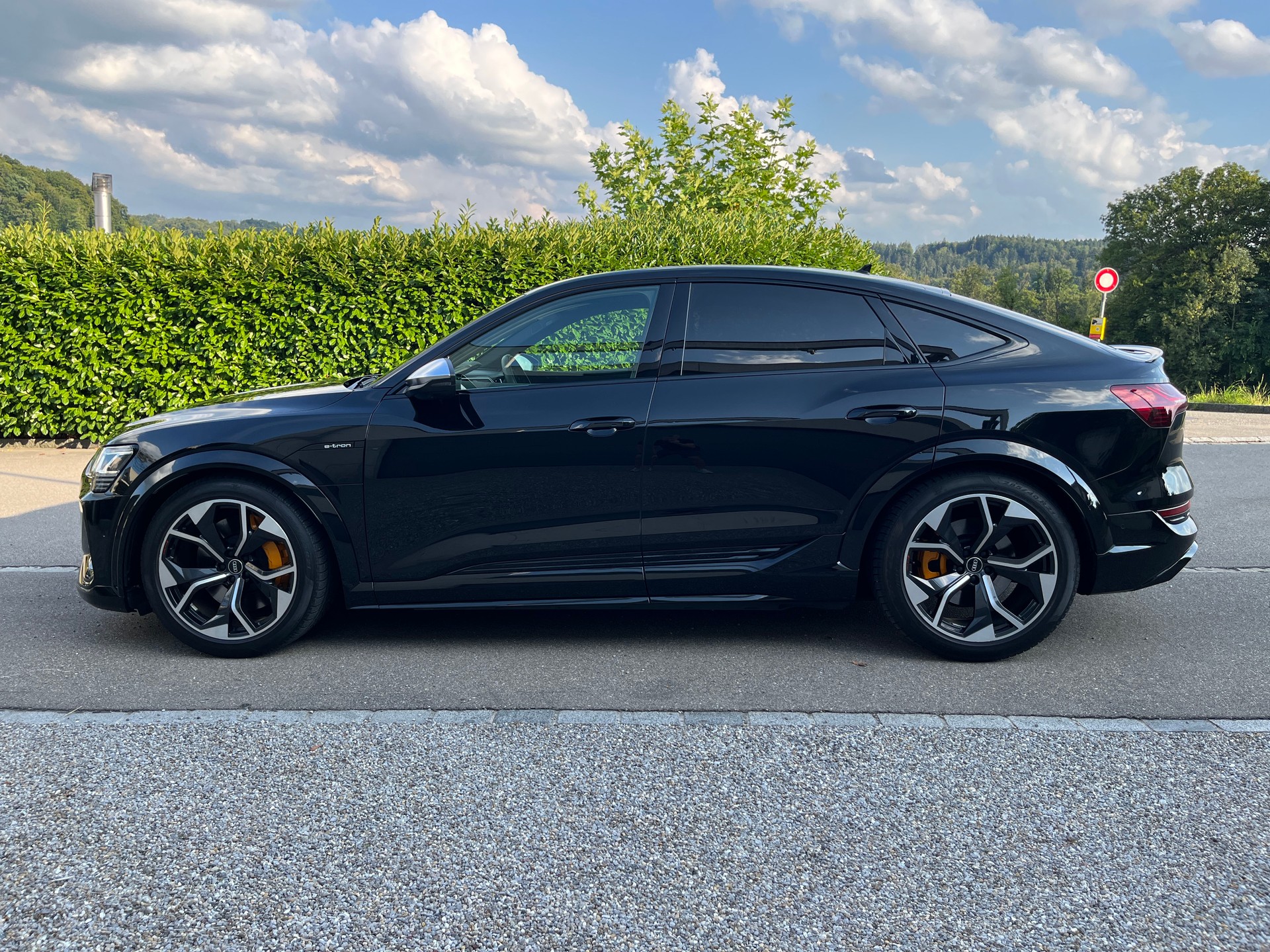 AUDI e-tron S Sportback quattro-image-7