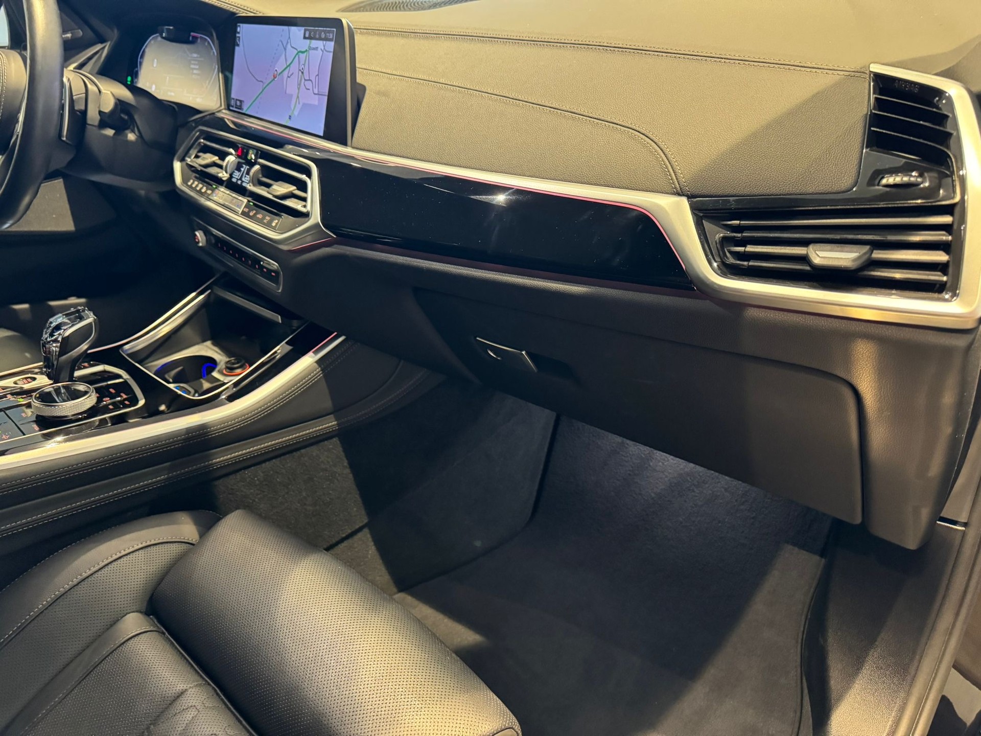 BMW X5 40d xDrive SAG-image-11