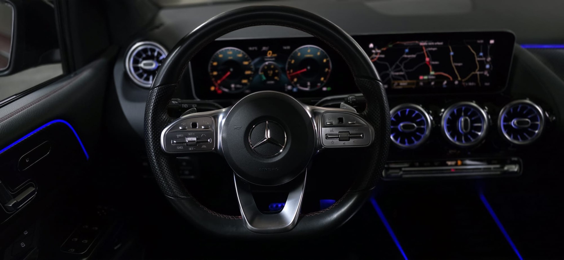 MERCEDES-BENZ B 250 4Matic AMG Line *CH-Fahrzeug*-image-12