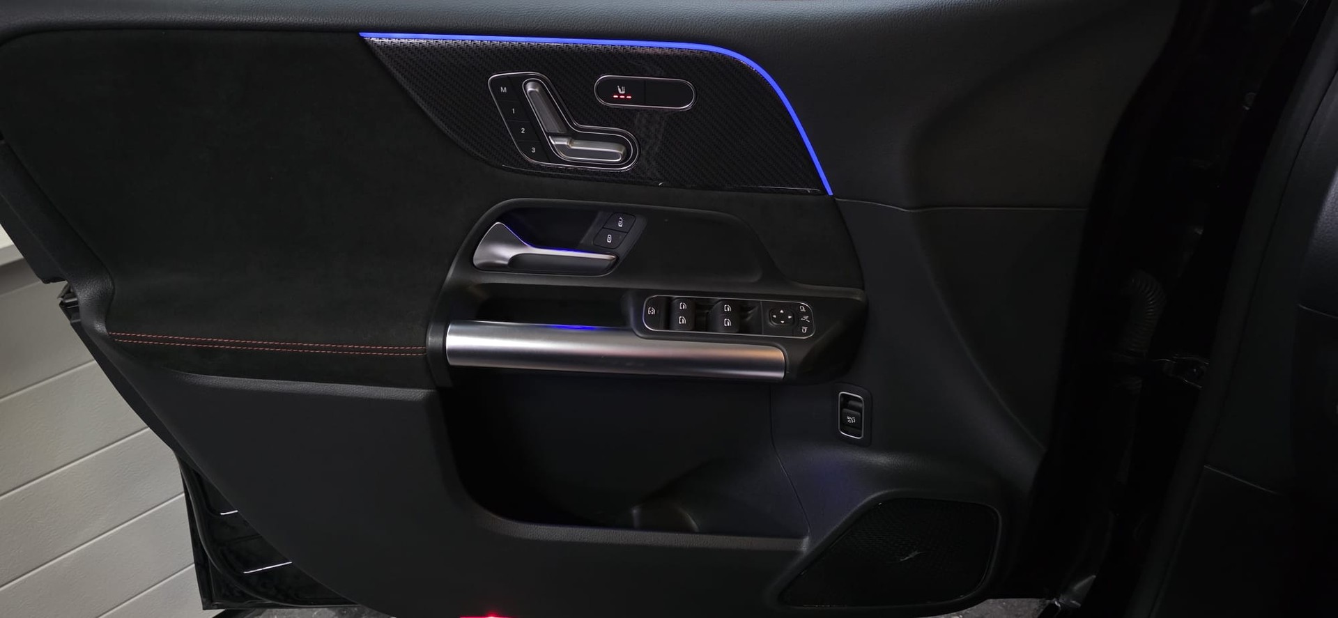 MERCEDES-BENZ B 250 4Matic AMG Line *CH-Fahrzeug*-image-16