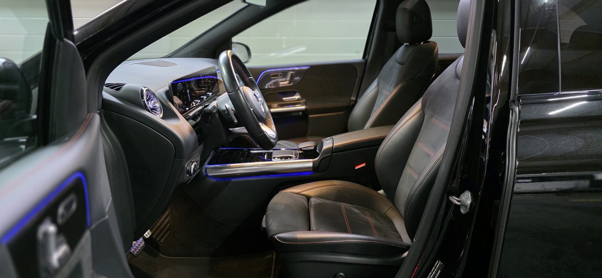 MERCEDES-BENZ B 250 4Matic AMG Line *CH-Fahrzeug*-image-8
