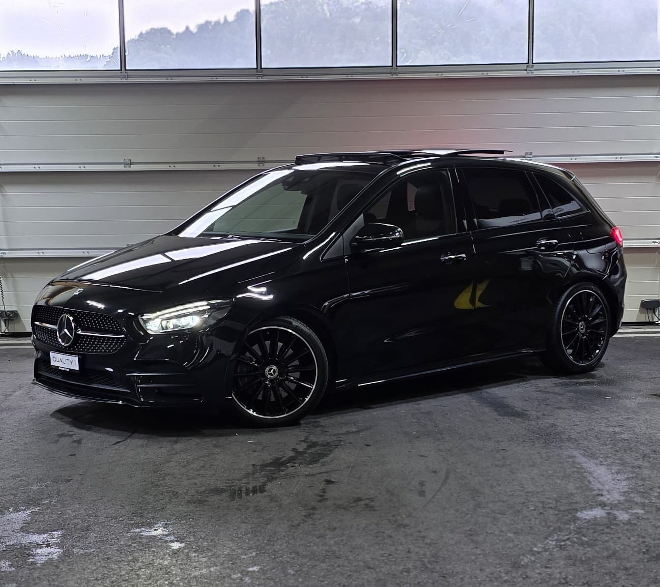 MERCEDES-BENZ B 250 4Matic AMG Line *CH-Fahrzeug*-image-0