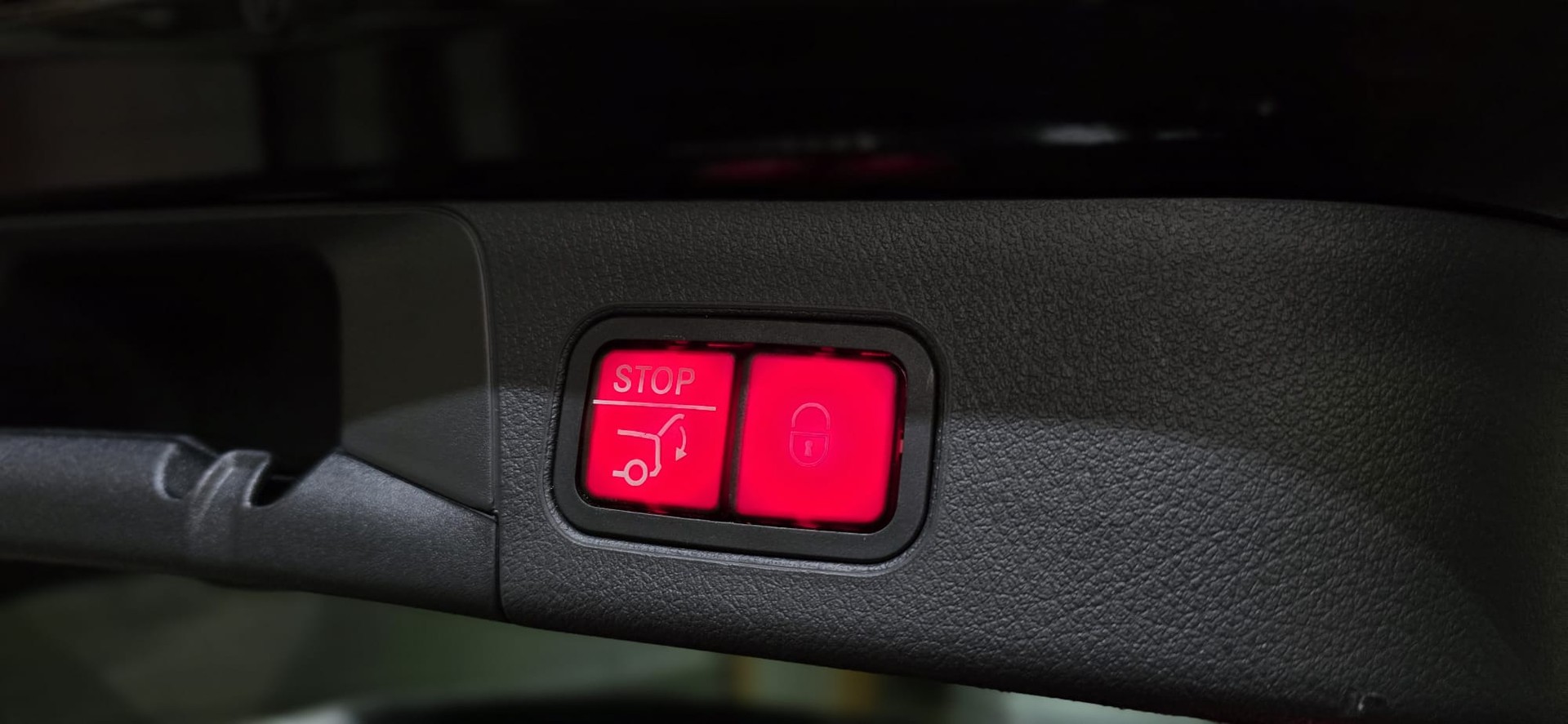 MERCEDES-BENZ B 250 4Matic AMG Line *CH-Fahrzeug*-image-27