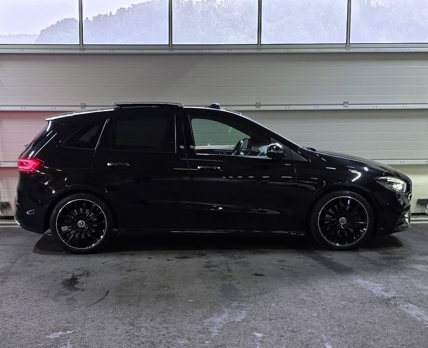 MERCEDES-BENZ B 250 4Matic AMG Line *CH-Fahrzeug*-image-5