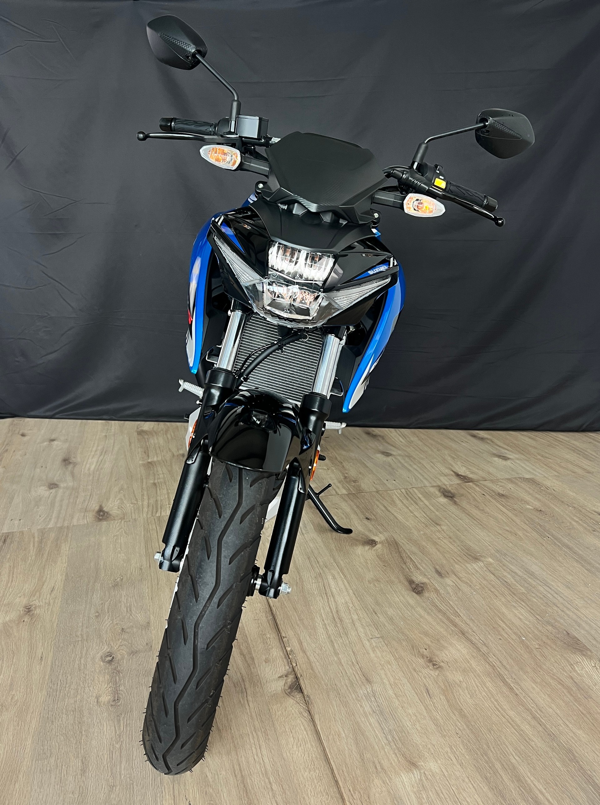 SUZUKI GSX-S 125 MY23-showroom-element-2