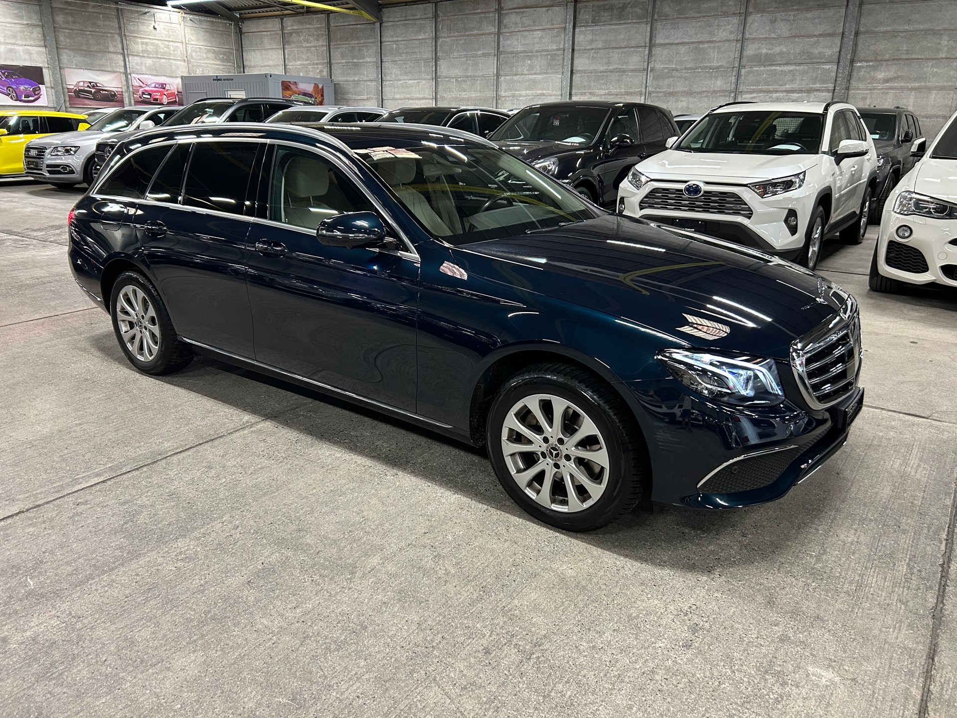 MERCEDES-BENZ E 220 d Exclusive 4Matic 9G-Tronic-image-1