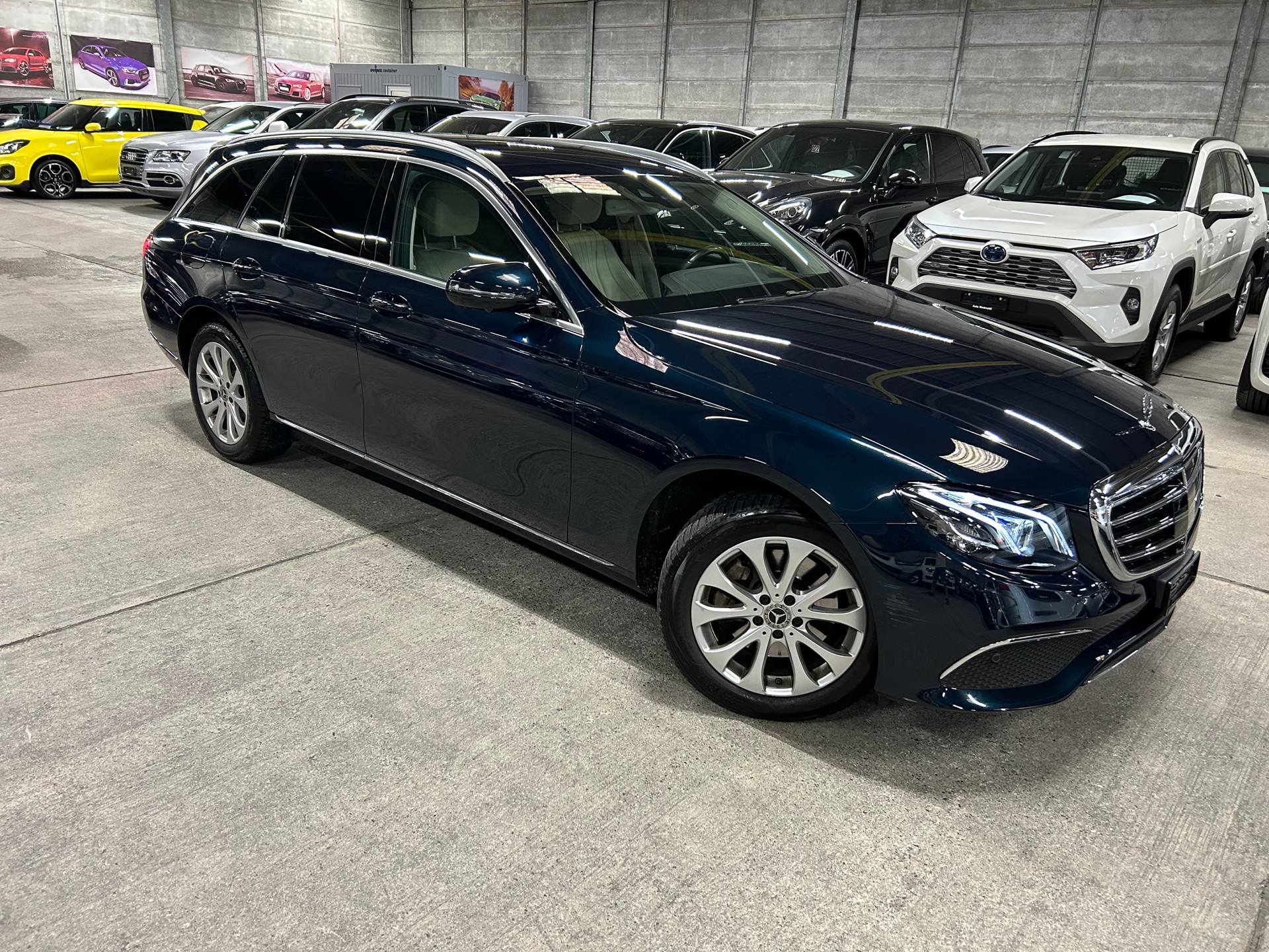 MERCEDES-BENZ E 220 d Exclusive 4Matic 9G-Tronic-image-0