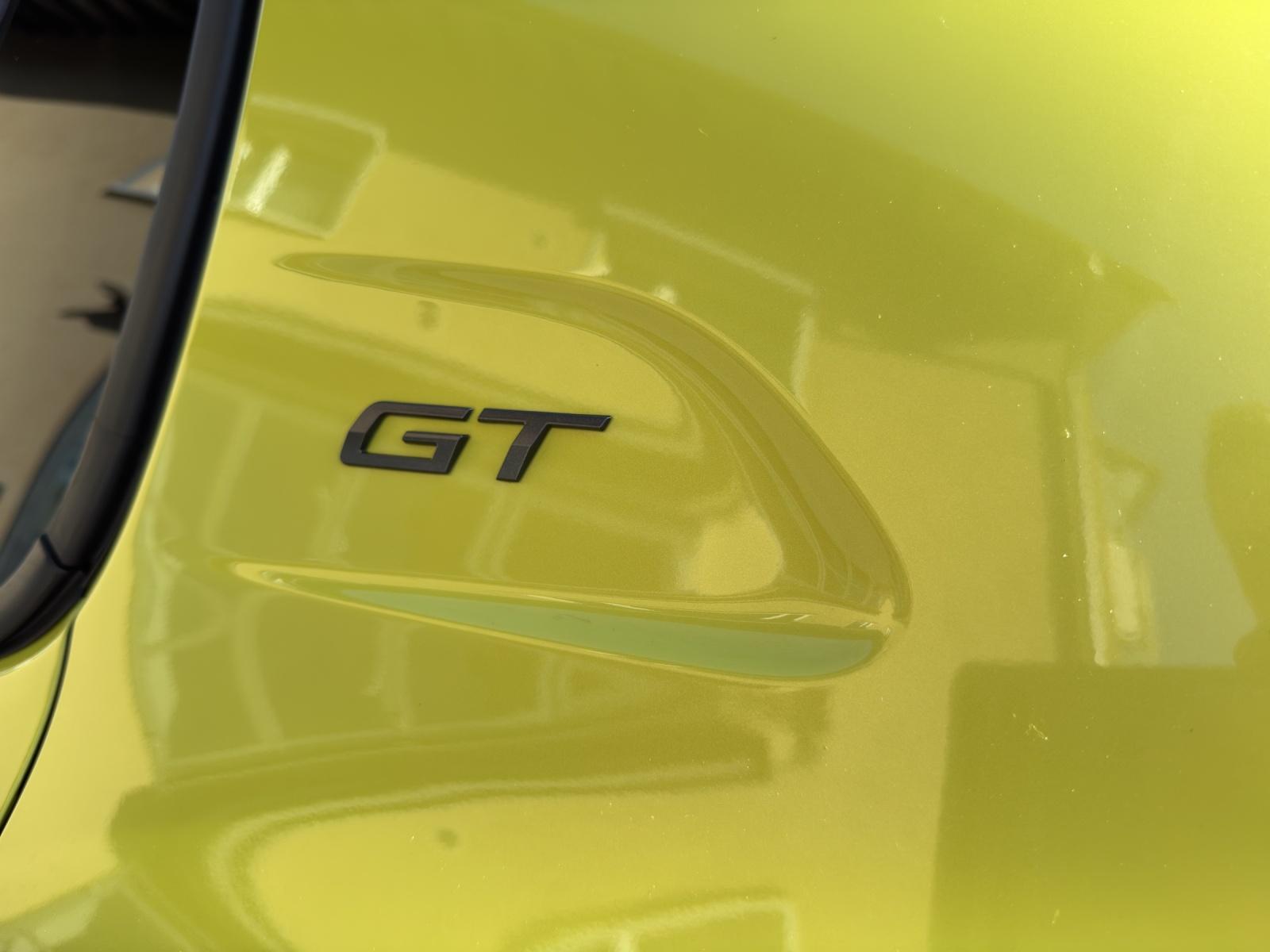 PEUGEOT 208 1.2 Hybrid GT-image-24