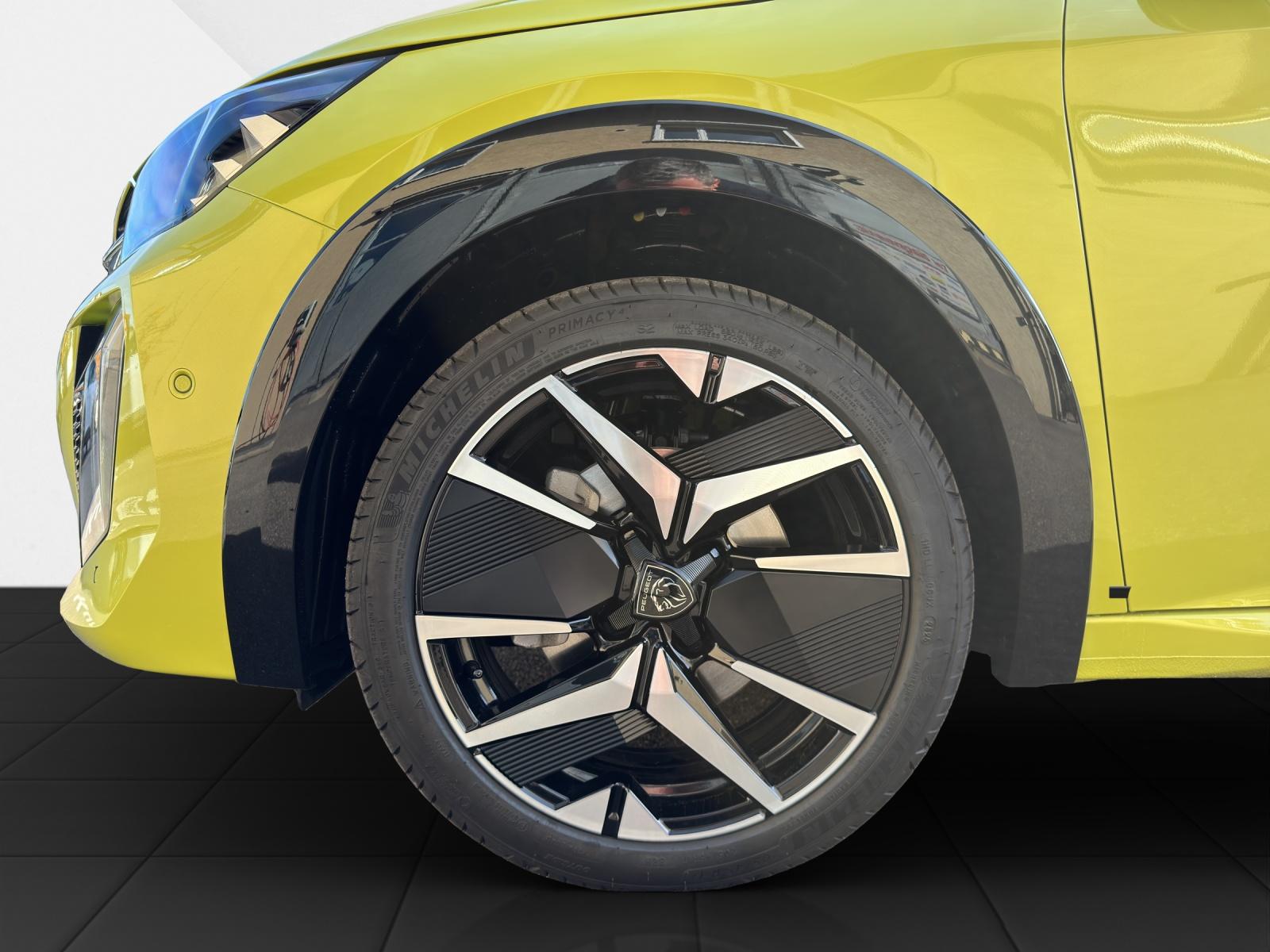 PEUGEOT 208 1.2 Hybrid GT-image-19