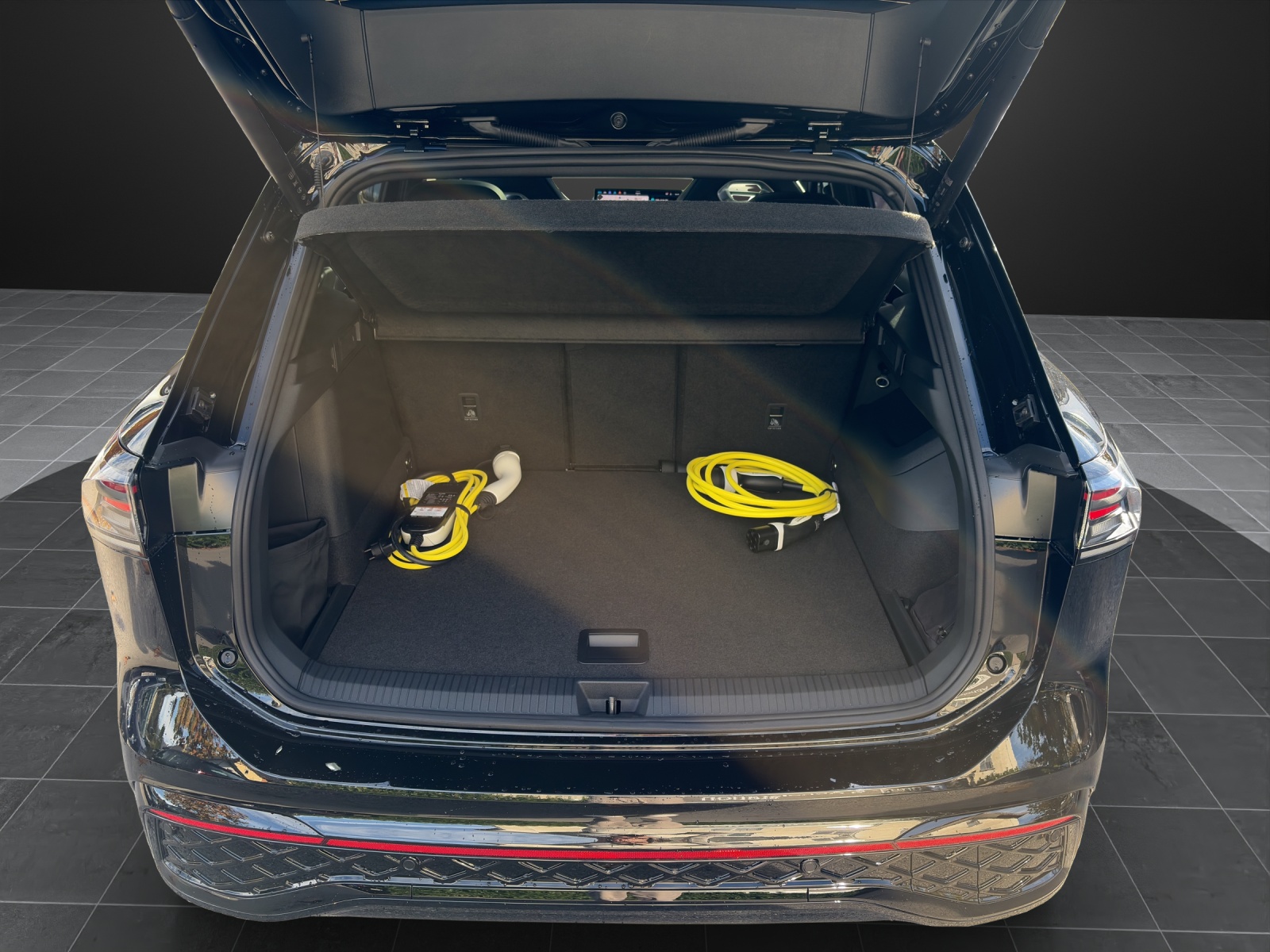 VW Tiguan 1.5 TSI evo2 eHybrid R-Line DSG-image-12