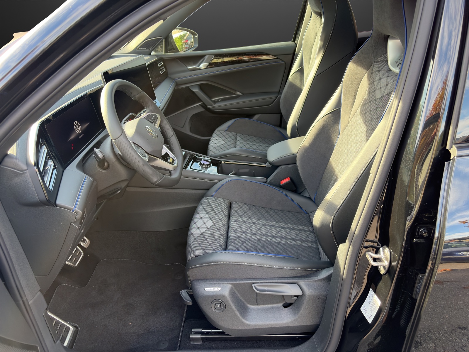 VW Tiguan 1.5 TSI evo2 eHybrid R-Line DSG-image-7