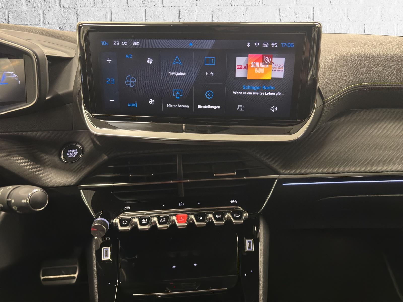 PEUGEOT 208 1.2 Hybrid 145 GT-image-12