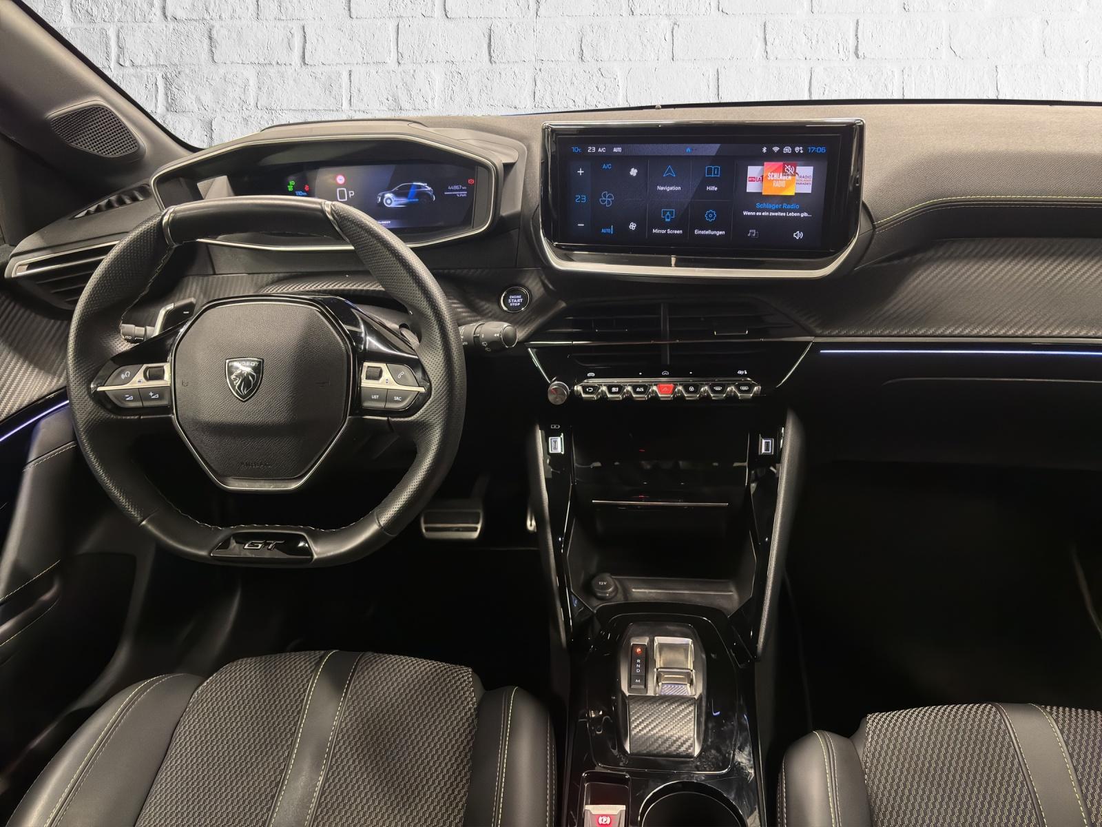 PEUGEOT 208 1.2 Hybrid 145 GT-image-11