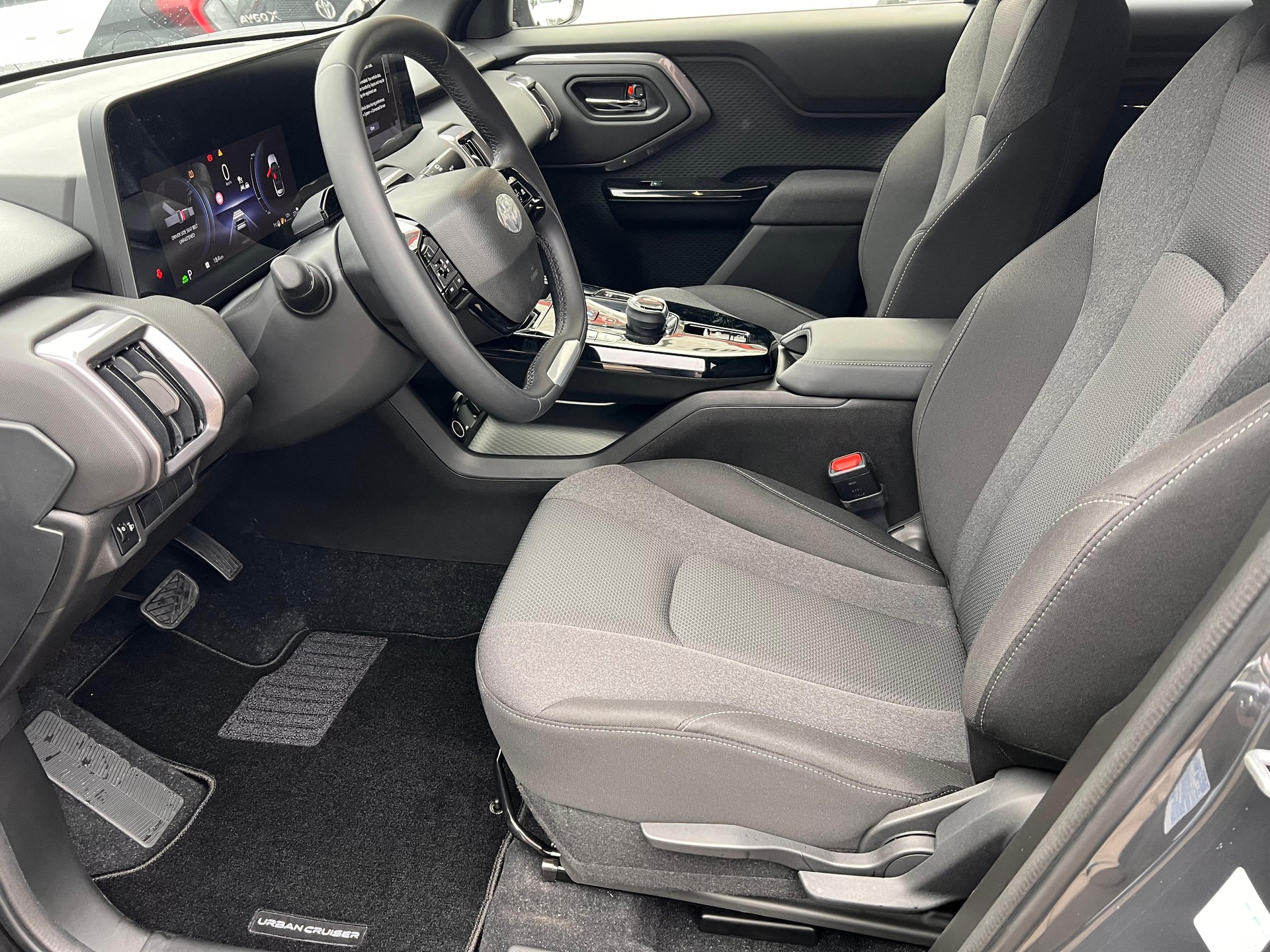 TOYOTA Urban Cruiser Comfort-image-8