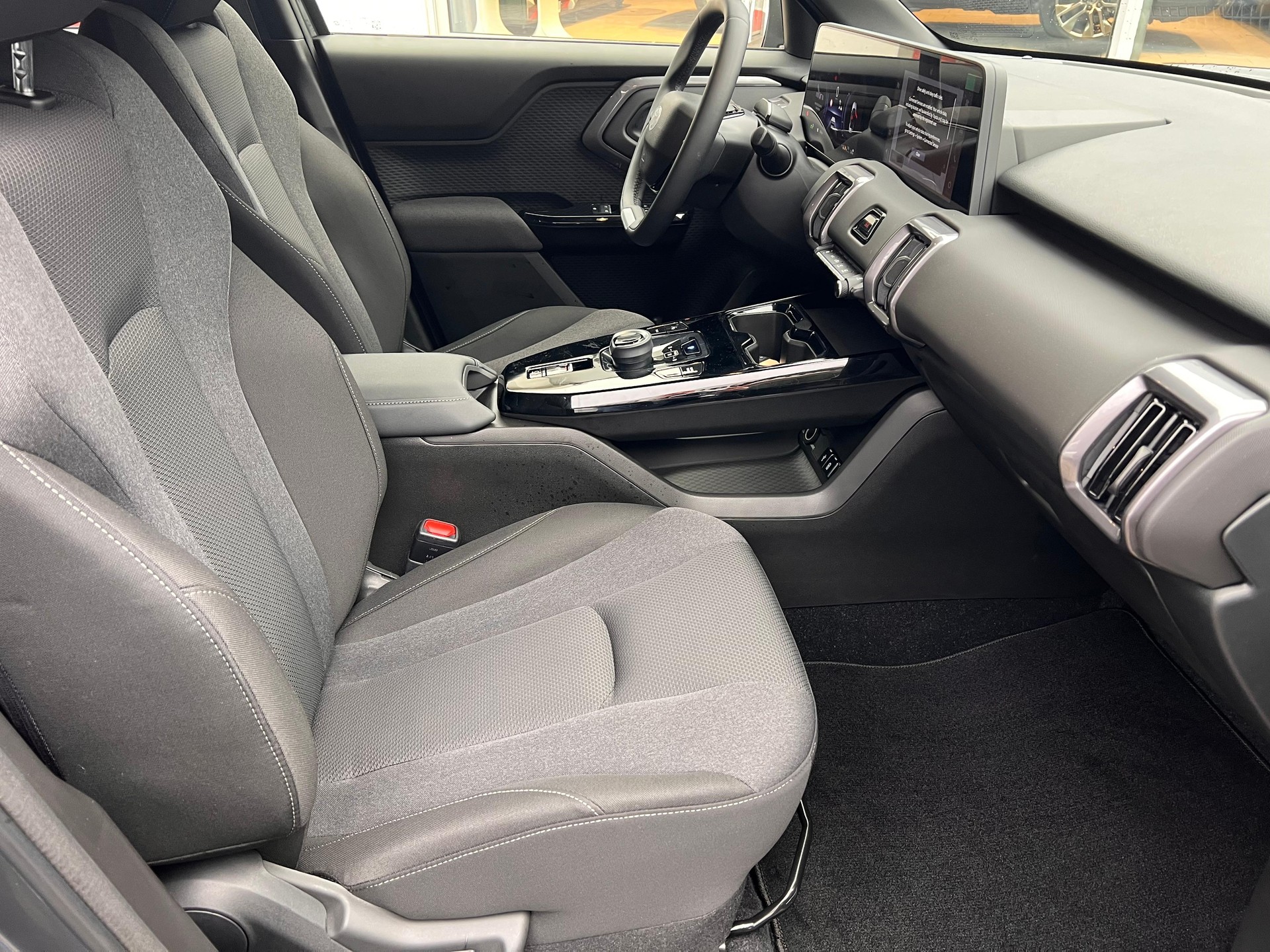 TOYOTA Urban Cruiser Comfort-image-12