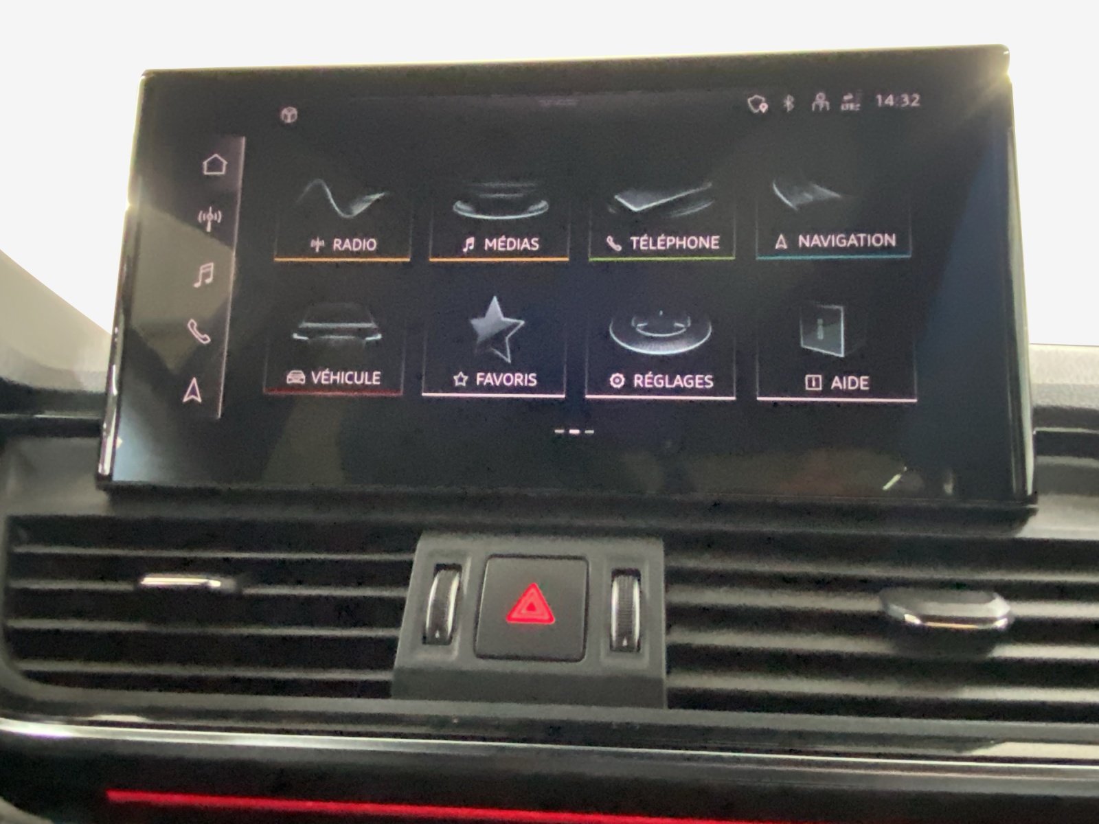 AUDI Q5 Sportback 40 TDI Blackedition quattro S-tronic-image-14