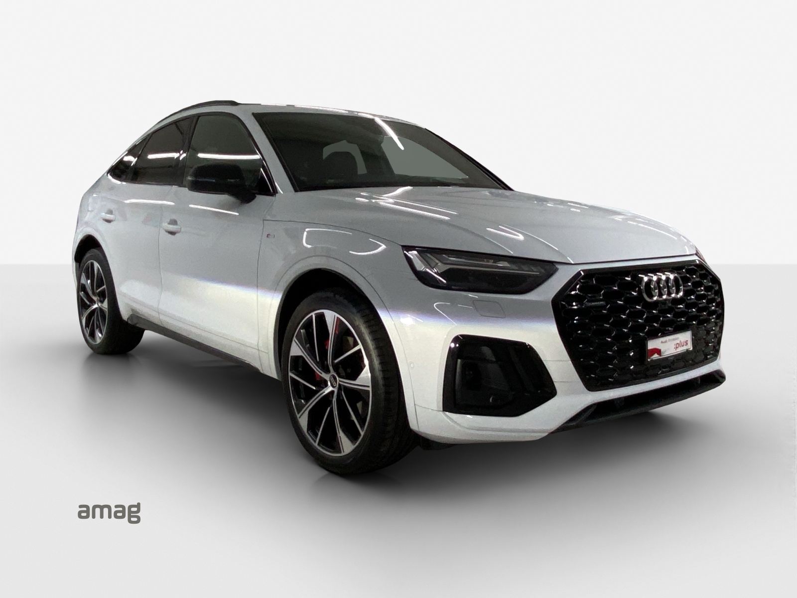 AUDI Q5 Sportback 40 TDI Blackedition quattro S-tronic-image-5