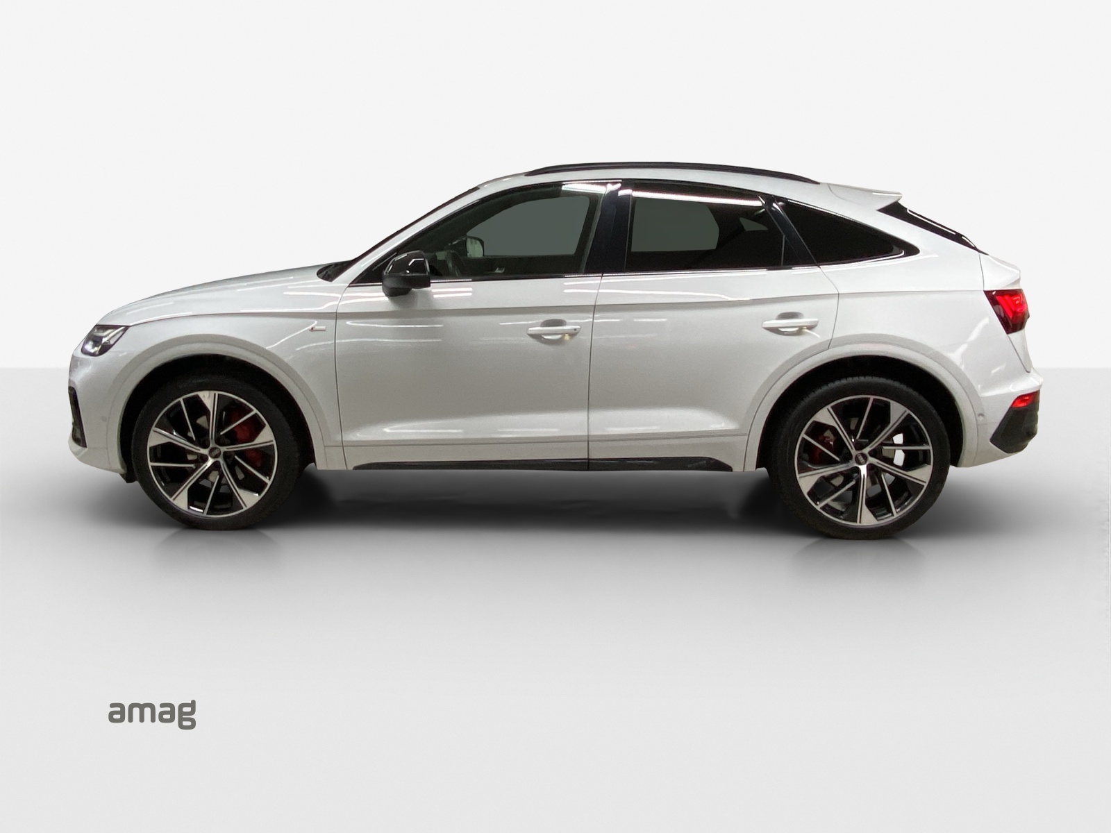 AUDI Q5 Sportback 40 TDI Blackedition quattro S-tronic-image-1