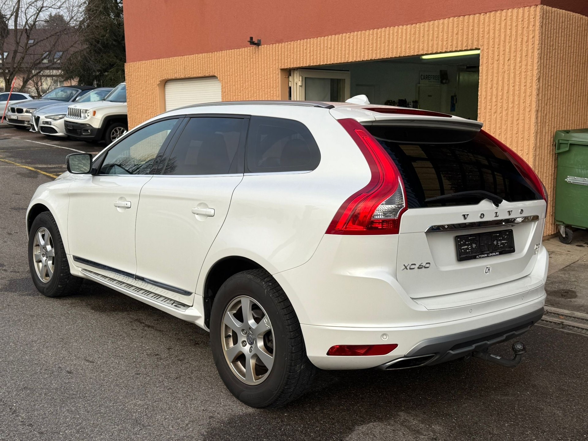 VOLVO XC60 D4 AWD Husky Edition Geartronic-image-6
