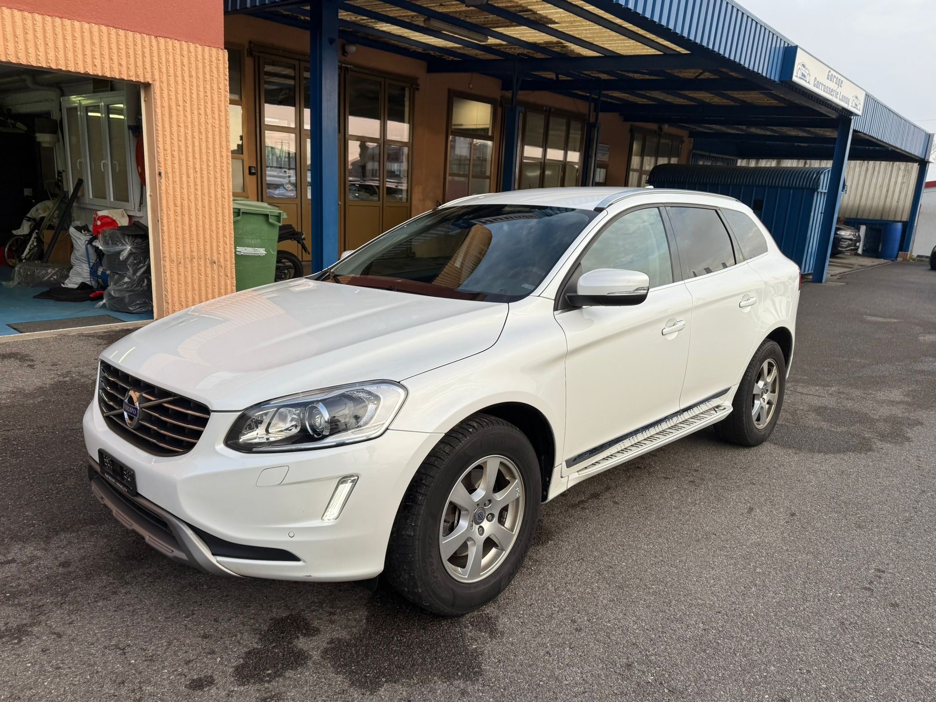 VOLVO XC60 D4 AWD Husky Edition Geartronic-image-7