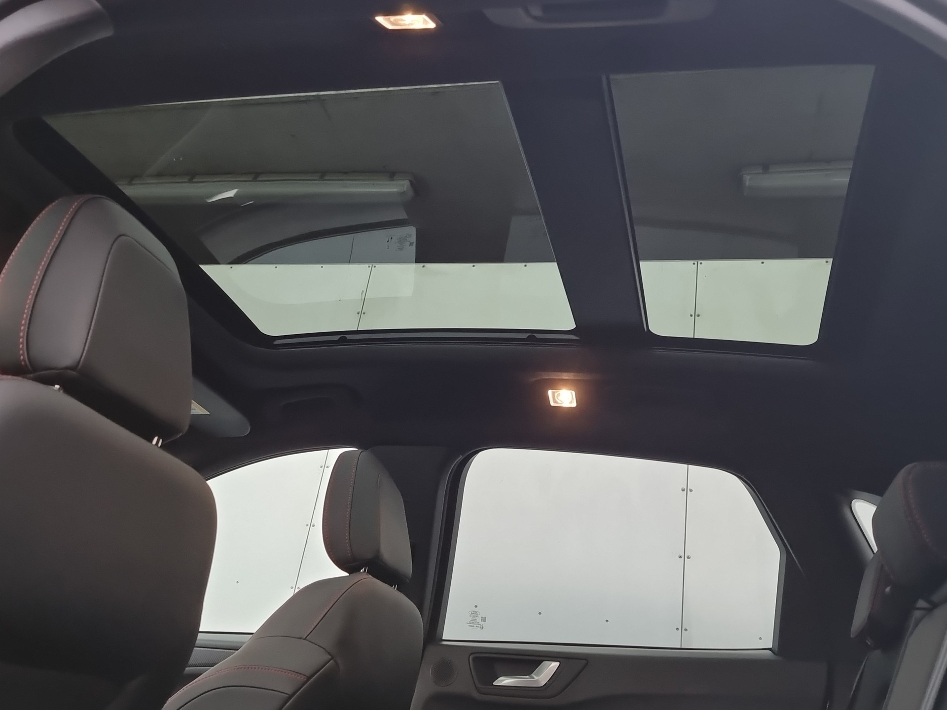 FORD Kuga 2.5 Plug-in Hybrid ST-Line X-image-13