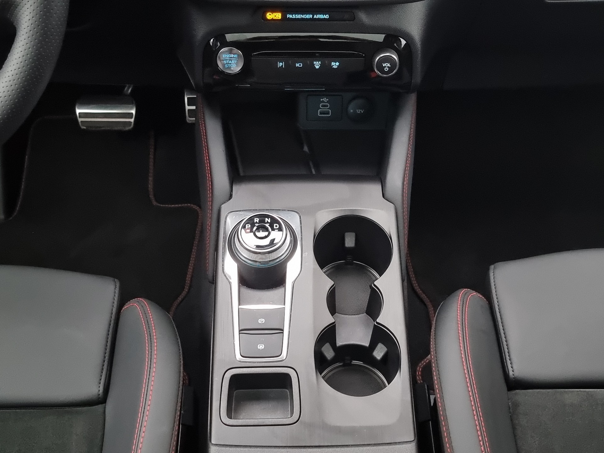 FORD Kuga 2.5 Plug-in Hybrid ST-Line X-image-8