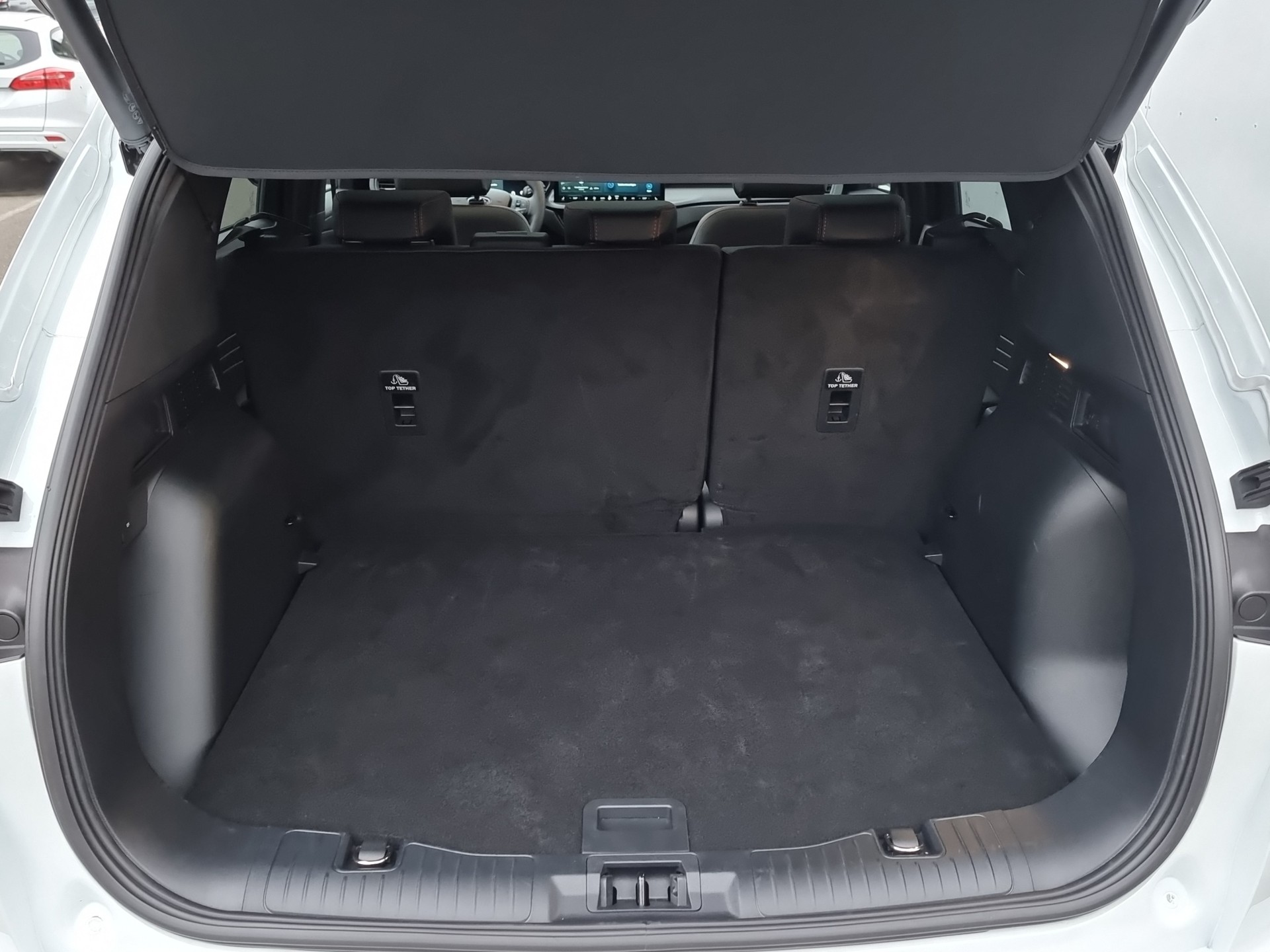 FORD Kuga 2.5 Plug-in Hybrid ST-Line X-image-15