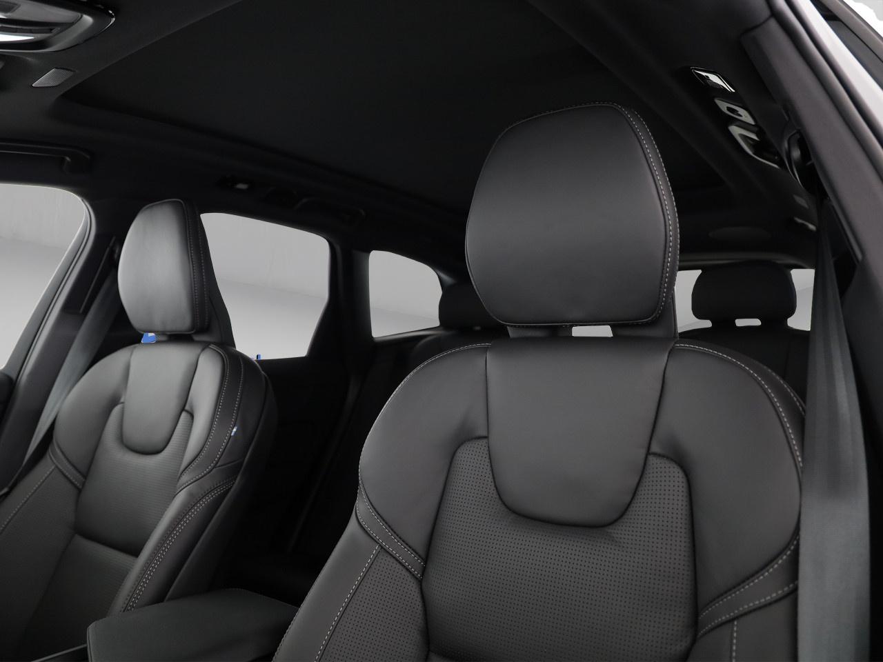 VOLVO XC60 2.0 T8 TE Black Edition eAWD-image-10
