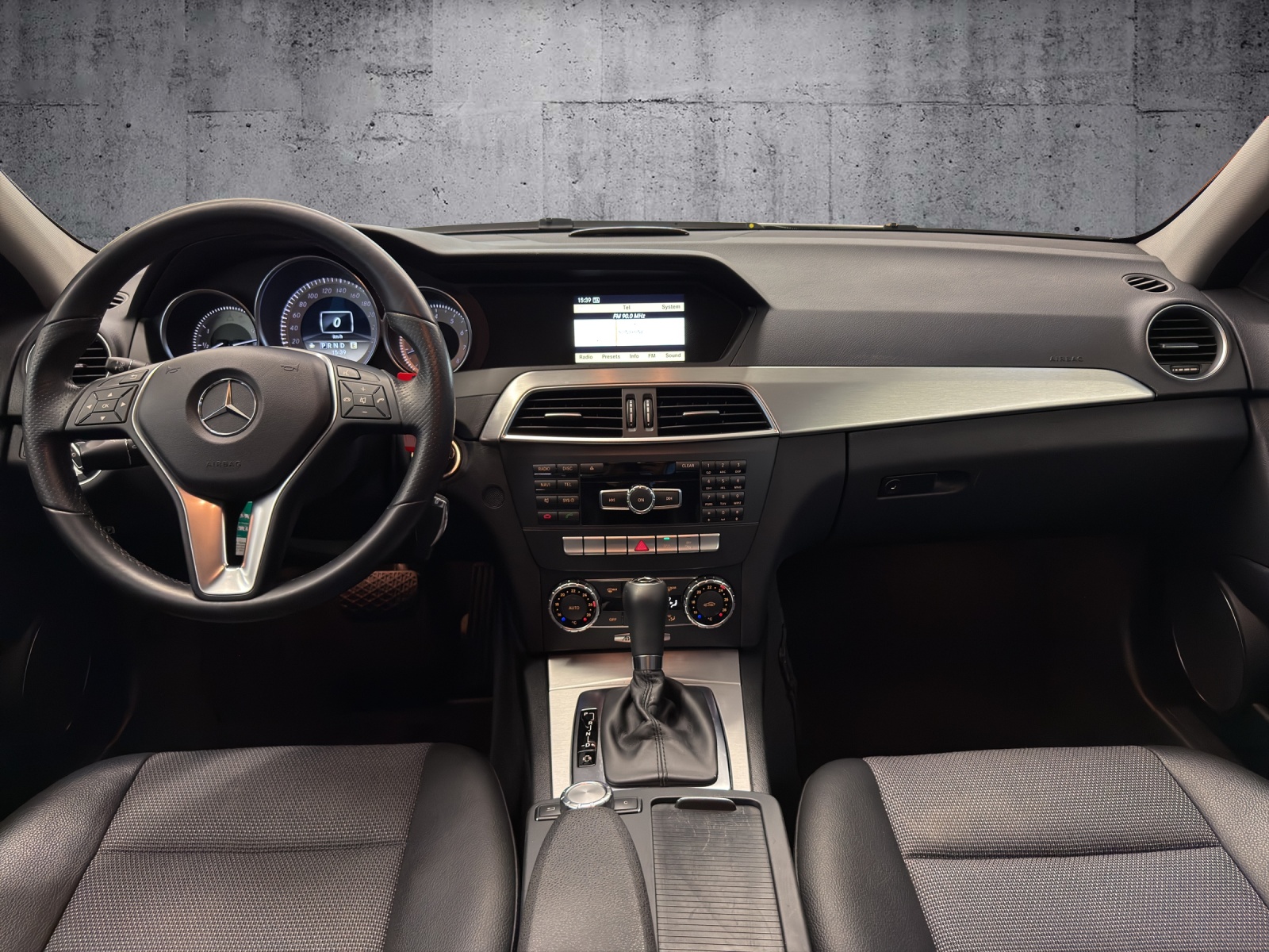 MERCEDES-BENZ C 180 BlueEfficiency Avantgarde 7G-Tronic *CH-Fahrzeug*-image-8