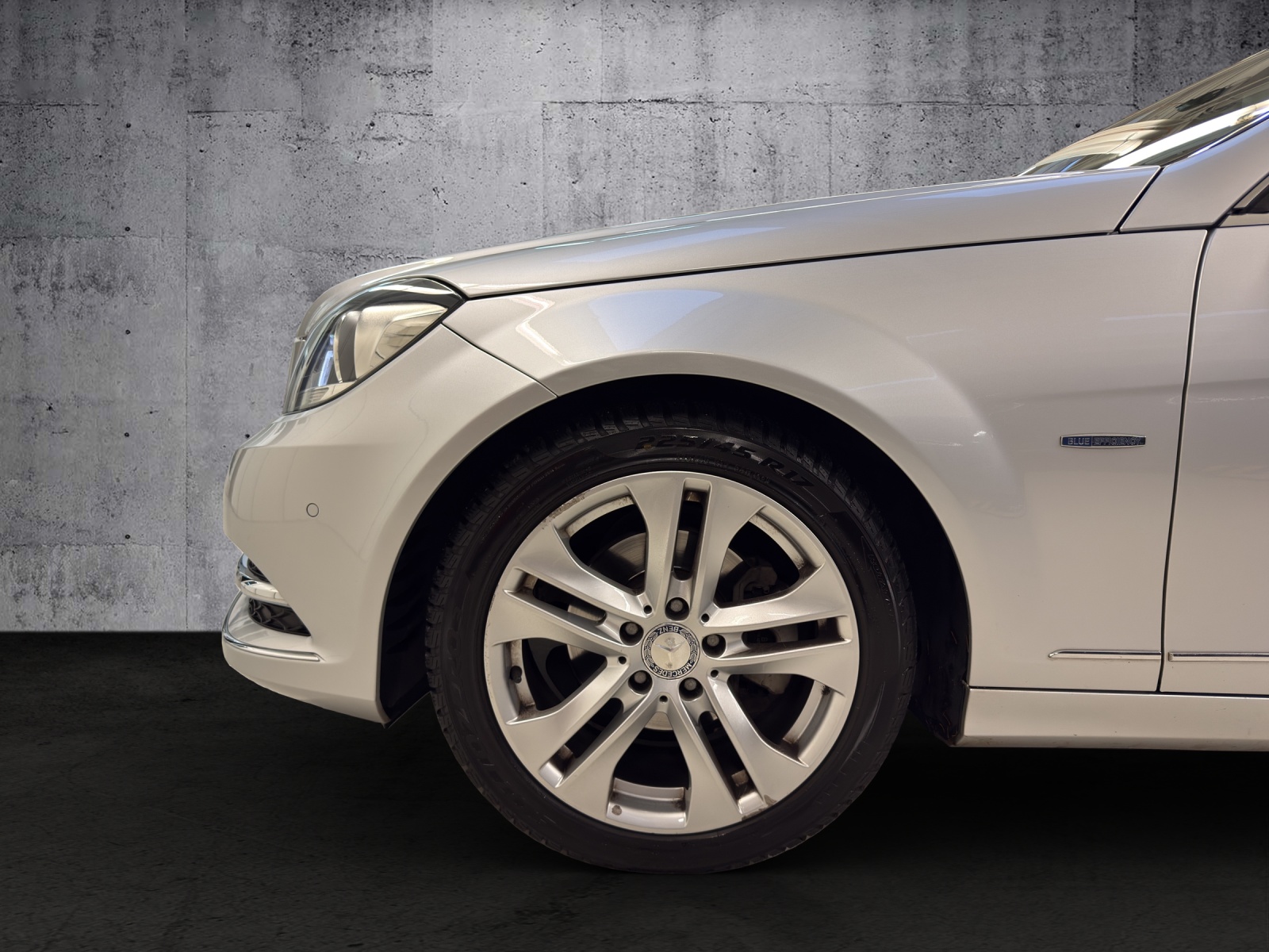 MERCEDES-BENZ C 180 BlueEfficiency Avantgarde 7G-Tronic *CH-Fahrzeug*-image-4