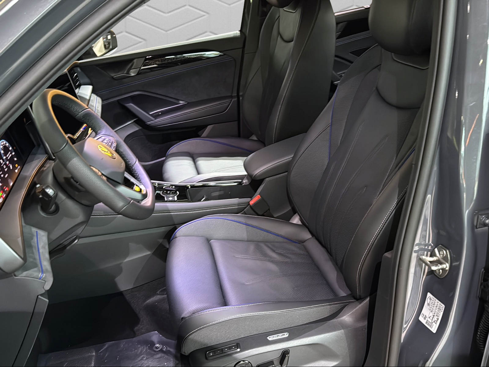 VW Tayron 1.5 TSI evo2 eHybrid R-Line DSG-image-6