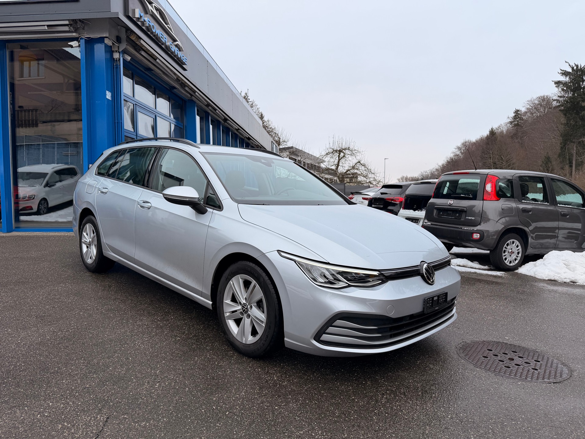 VW Golf Variant 1.0 eTSI mHEV Life DSG-image-1