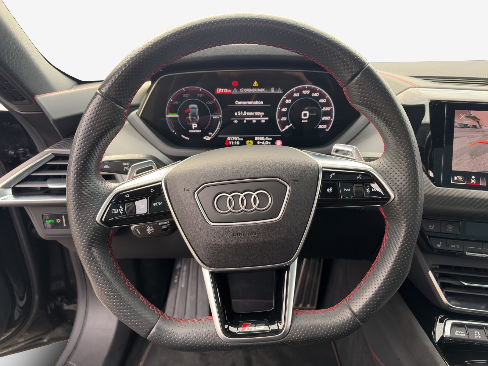 AUDI RS e-tron GT quattro-image-10