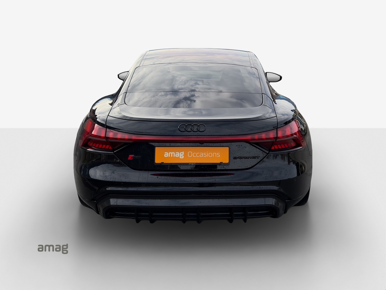AUDI RS e-tron GT quattro-image-4