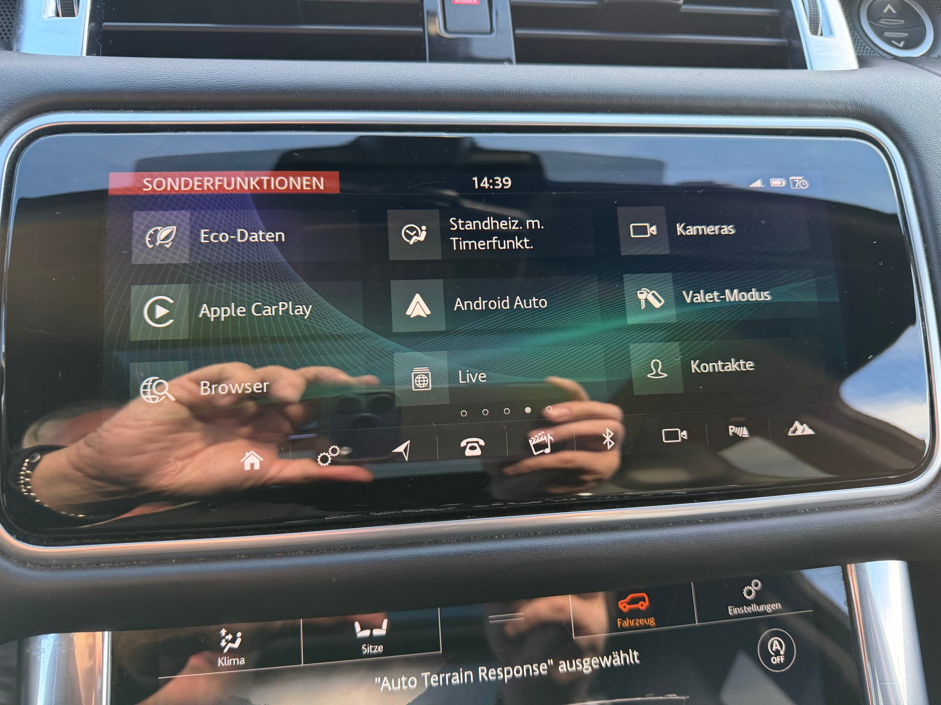 LAND ROVER Range Rover Sport 575 5.0 V8 S/C SVR Automatic-image-19