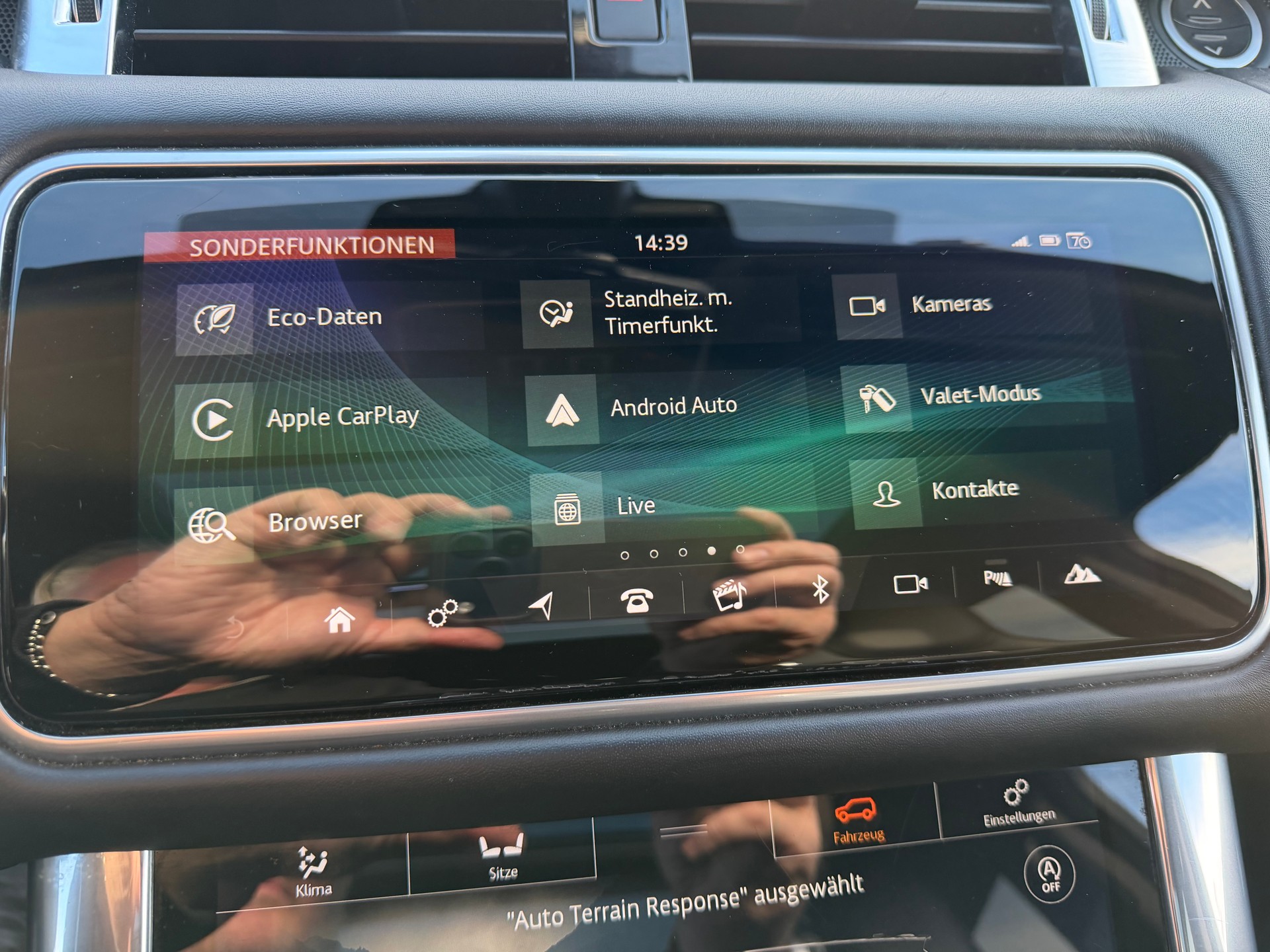LAND ROVER Range Rover Sport 575 5.0 V8 S/C SVR Automatic-image-18