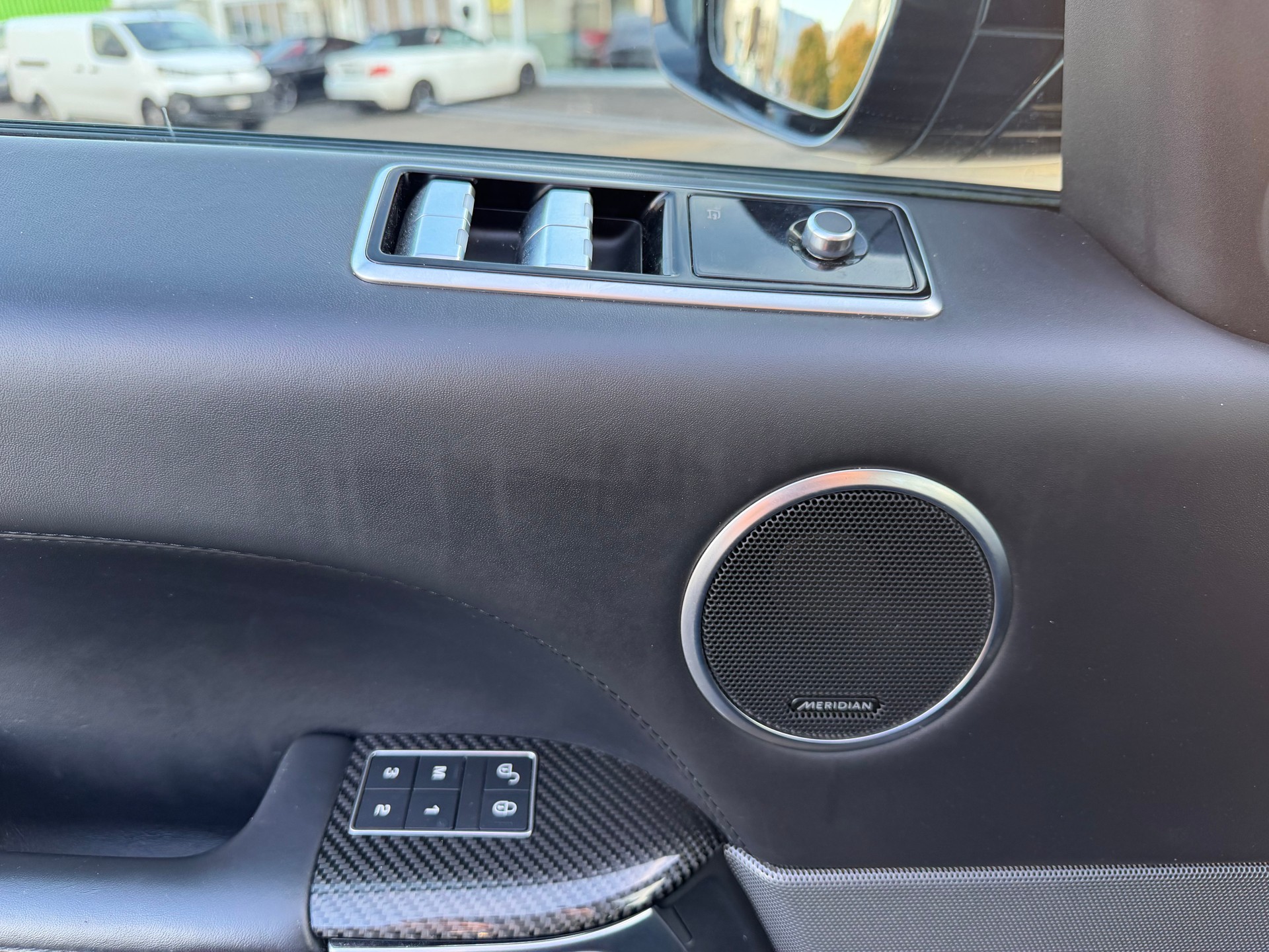 LAND ROVER Range Rover Sport 575 5.0 V8 S/C SVR Automatic-image-14