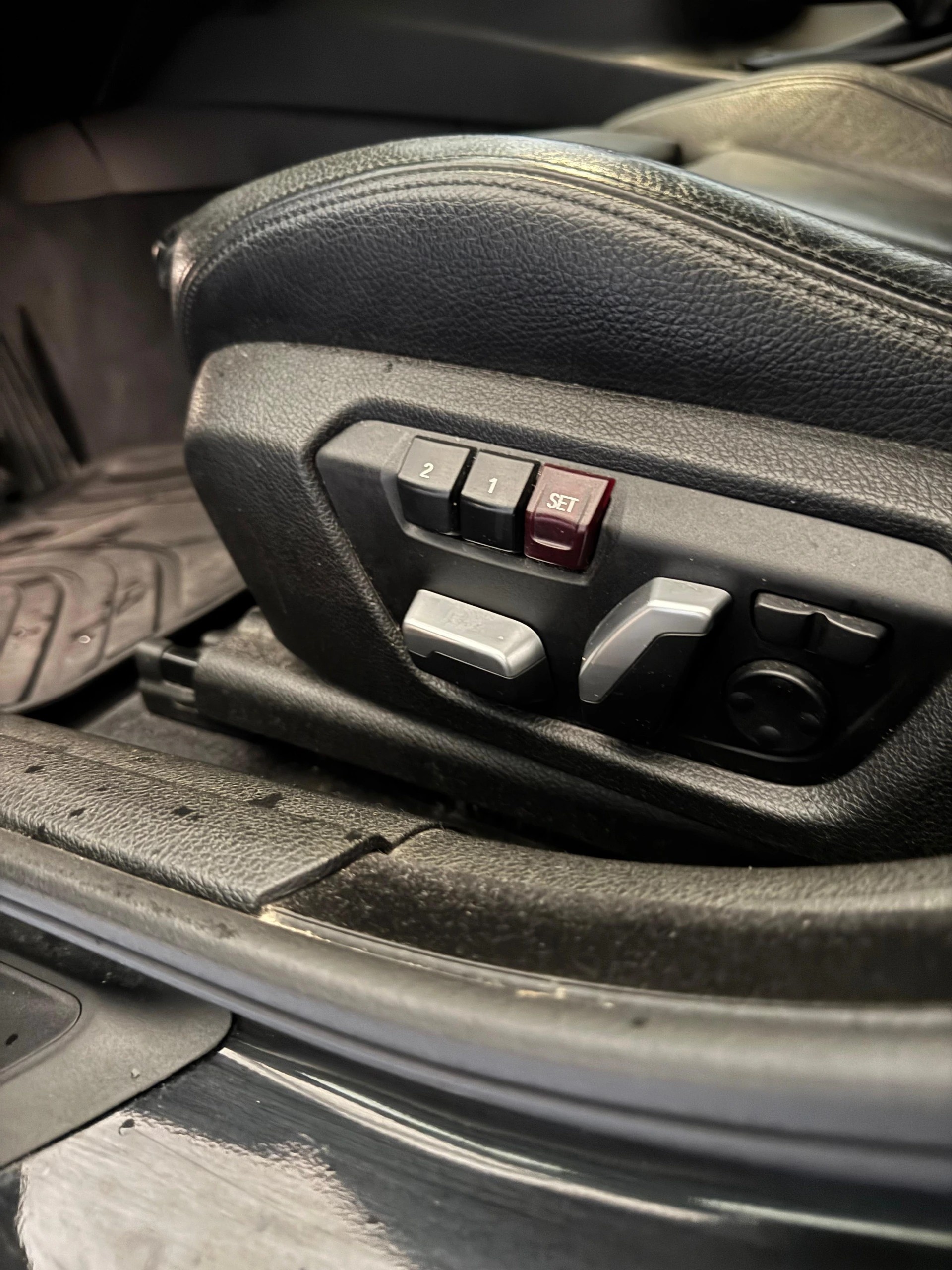 BMW 330d xDrive SAG Gran Turismo-image-9