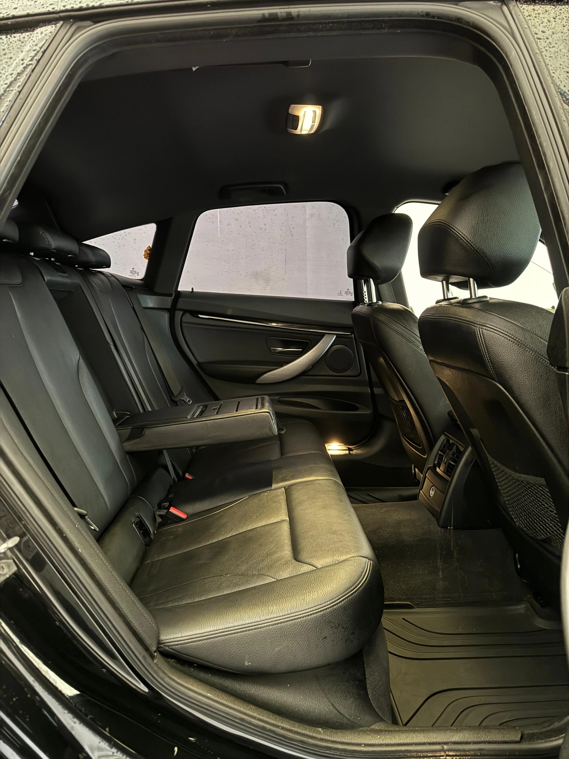 BMW 330d xDrive SAG Gran Turismo-image-14
