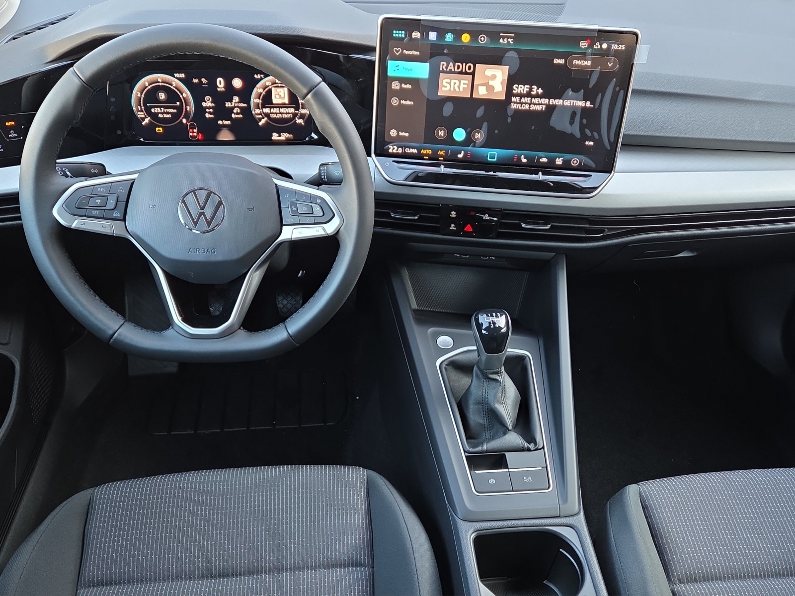 VW Golf 1.5 TSI Basis-image-6
