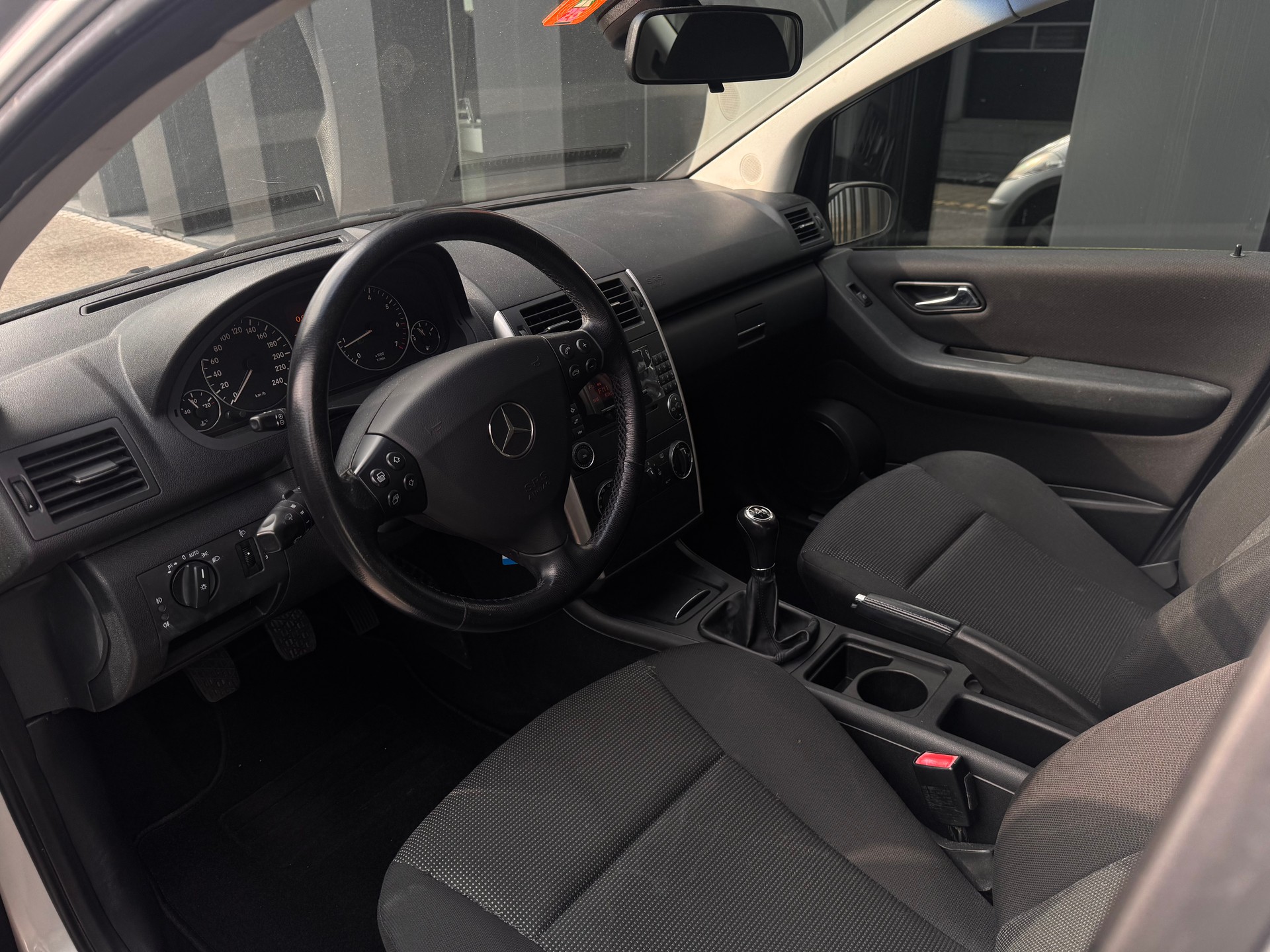 MERCEDES-BENZ A 150 Classic PolarStar-image-12