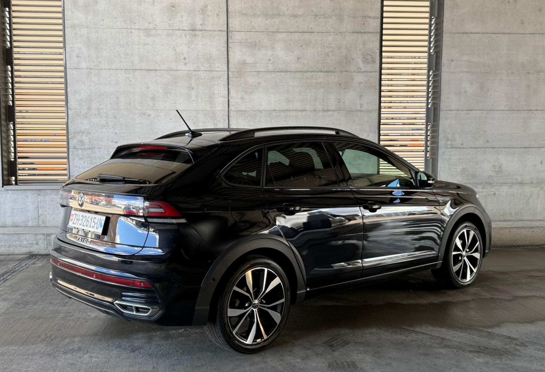 VW Taigo 1.0 TSI R-Line DSG-image-4