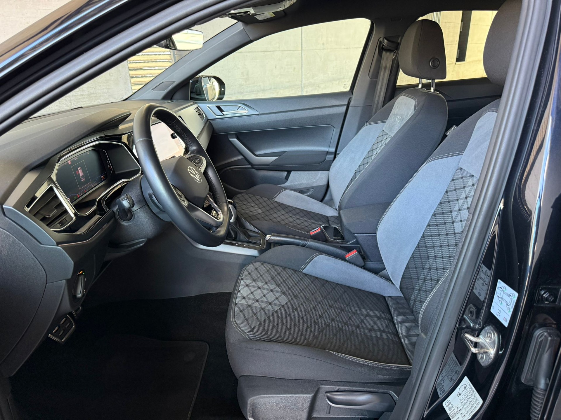 VW Taigo 1.0 TSI R-Line DSG-image-10